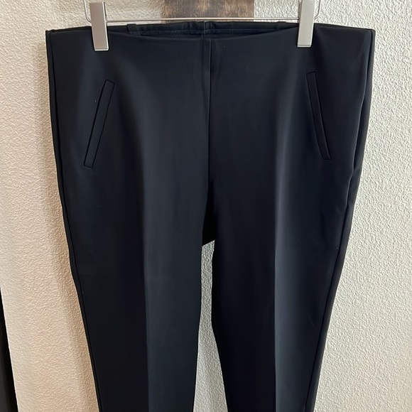 Chico’s So Slimming 360 Juliet Side-Vent Ankle Pants - Picture 4 of 12